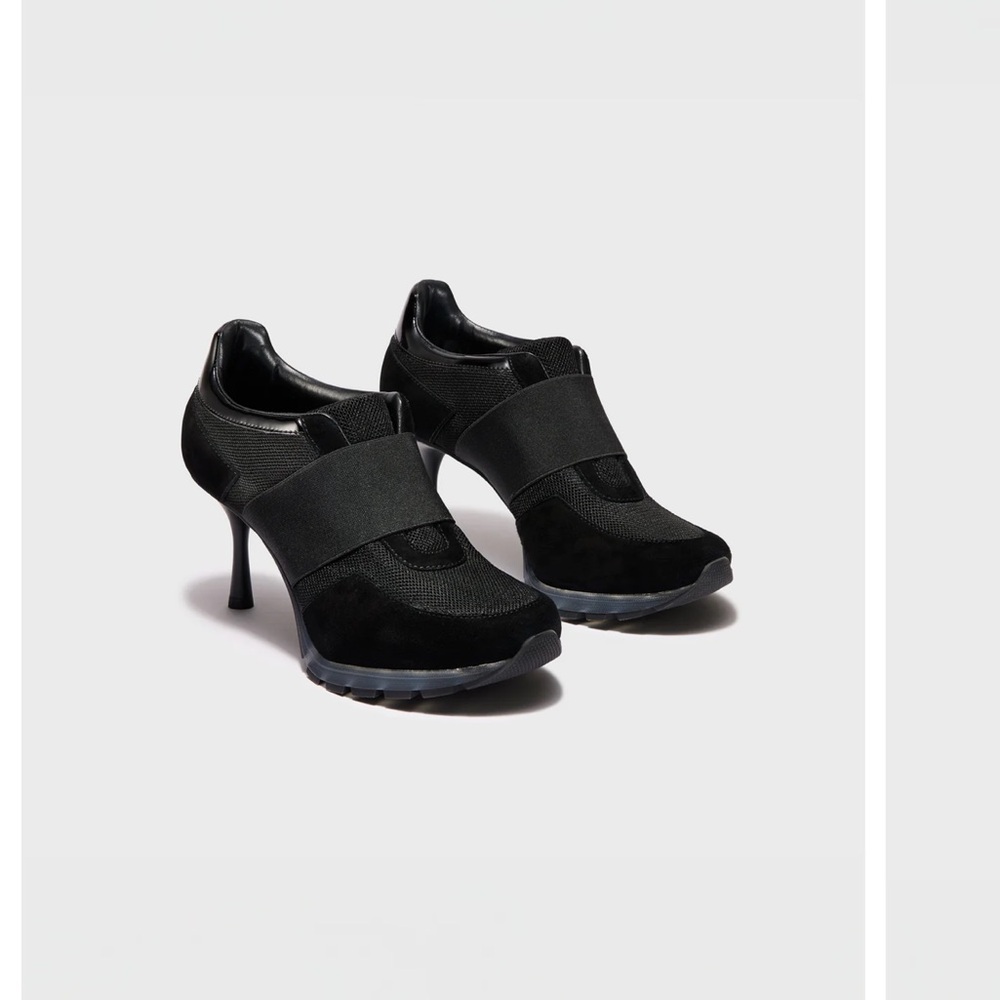 Sneex-The Icon in Black/Black Patent